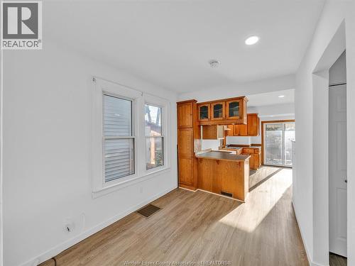 1453 Marentette, Windsor, ON - Indoor