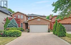 209 ELLERSLIE AVENUE Toronto, ON M2N 1Y3