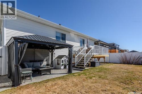 809 Weir Crescent, Warman, SK - Outdoor