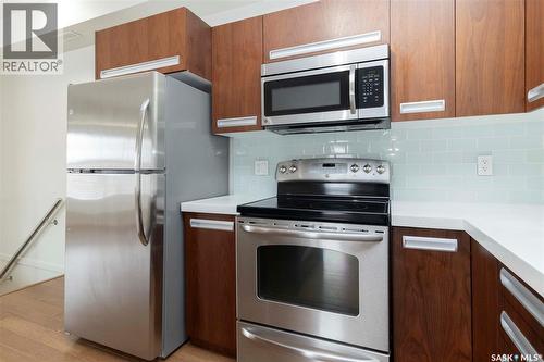 704 1015 Patrick Crescent, Saskatoon, SK - Indoor Photo Showing Kitchen