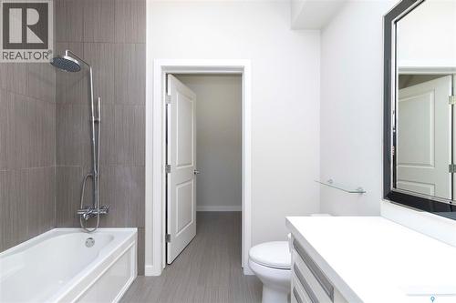704 1015 Patrick Crescent, Saskatoon, SK - Indoor Photo Showing Bathroom