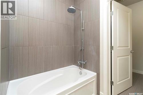704 1015 Patrick Crescent, Saskatoon, SK - Indoor Photo Showing Bathroom