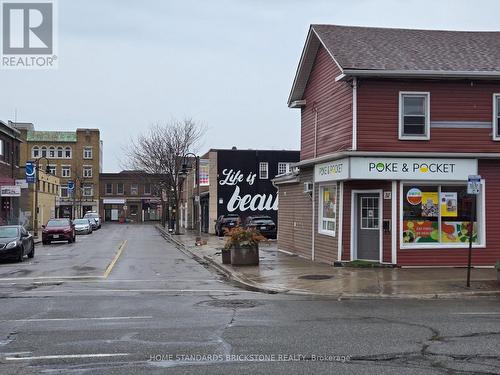 31 Bond Street E, Oshawa, ON 
