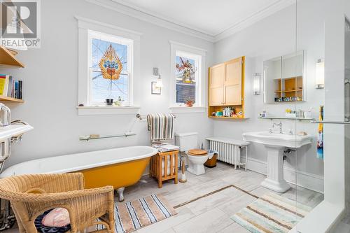 54 Circular Road, St. John'S, NL - Indoor Photo Showing Bathroom