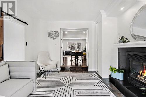 286 Westhill Avenue, Ottawa, ON - Indoor Photo Showing Living Room With Fireplace