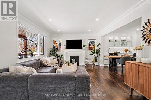 286 Westhill Avenue, Ottawa, ON - Indoor Photo Showing Living Room With Fireplace
