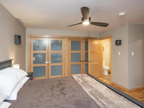 333 Ruby Crescent, Thunder Bay, ON - Indoor Photo Showing Bedroom