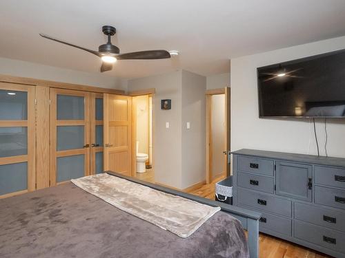 333 Ruby Crescent, Thunder Bay, ON - Indoor Photo Showing Bedroom