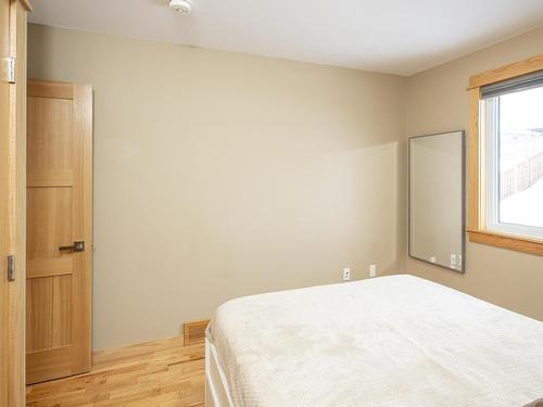 333 Ruby Crescent, Thunder Bay, ON - Indoor Photo Showing Bedroom