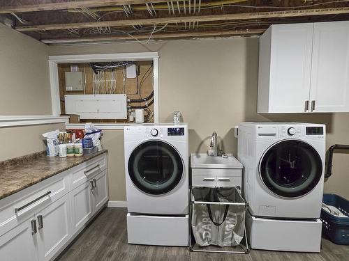333 Ruby Crescent, Thunder Bay, ON - Indoor Photo Showing Laundry Room