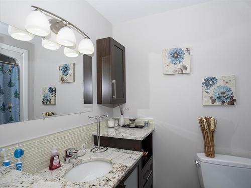 216 Cougar Crescent, Thunder Bay, ON - Indoor Photo Showing Bathroom