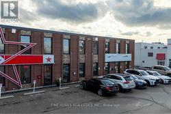 5 - 5235 STEELES AVENUE W Toronto, ON M9L 2W2