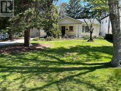 1273 CLARKSON ROAD  Mississauga, ON L5J 2W4