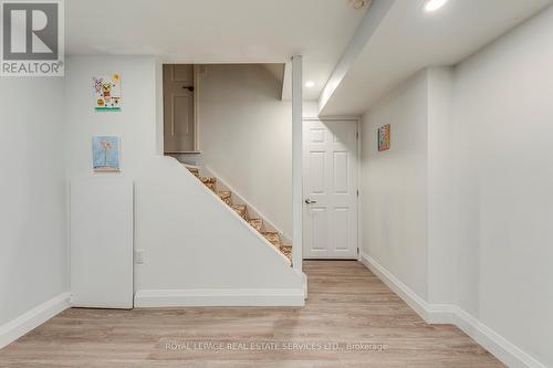 2066 Broadleaf Crescent, Burlington, ON - Indoor Photo Showing Other Room