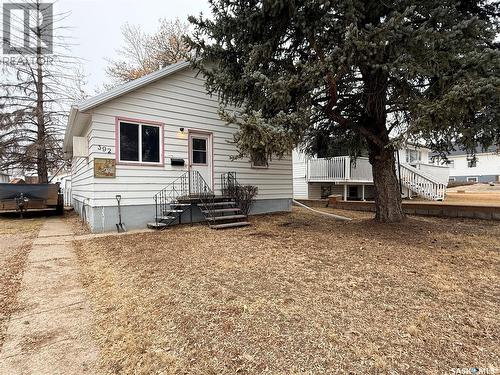 392 9Th Avenue Nw, Swift Current, SK - Outdoor