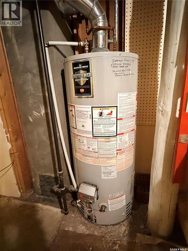 392 9Th Avenue Nw, Swift Current, SK - Indoor Photo Showing Basement