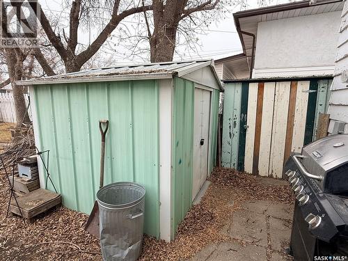 392 9Th Avenue Nw, Swift Current, SK - Outdoor With Exterior