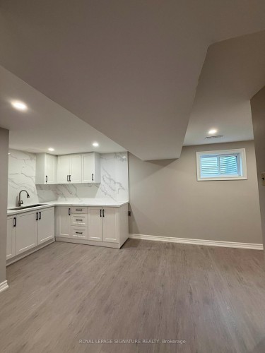 4327 Burnaby Court, Mississauga, ON - Indoor