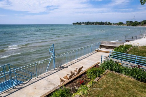 2592 Lakeshore Road, Haldimand, ON 