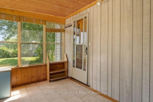 2592 Lakeshore Road, Haldimand, ON 