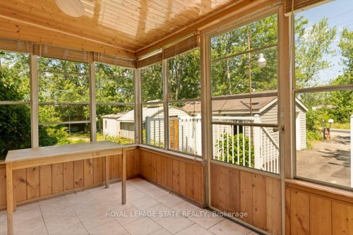 2592 Lakeshore Road, Haldimand, ON 
