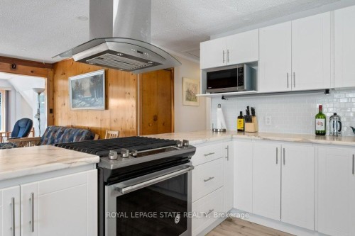 2592 Lakeshore Road, Haldimand, ON 