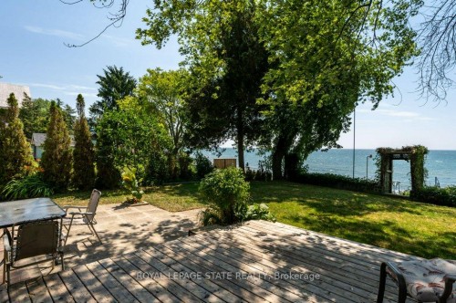 2592 Lakeshore Road, Haldimand, ON 