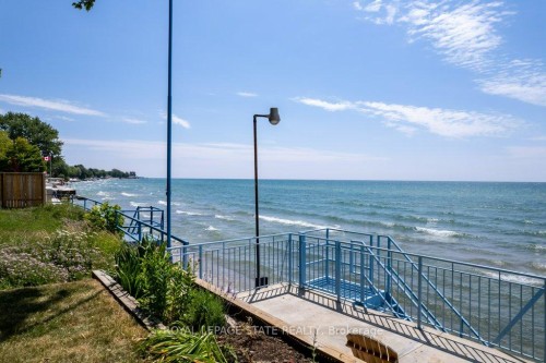 2592 Lakeshore Road, Haldimand, ON 