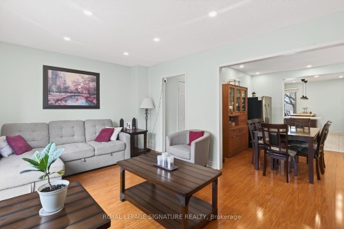 5115 Salishan Circle, Mississauga, ON - Indoor Photo Showing Living Room