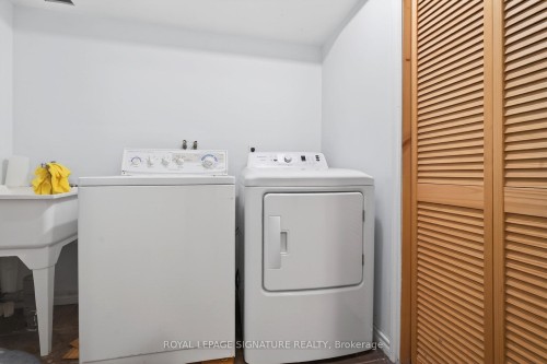 5115 Salishan Circle, Mississauga, ON - Indoor Photo Showing Laundry Room