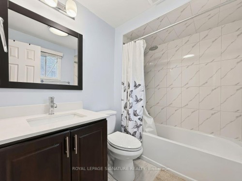 5115 Salishan Circle, Mississauga, ON - Indoor Photo Showing Bathroom
