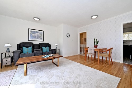 87 Richardson Drive, Aurora, ON - Indoor