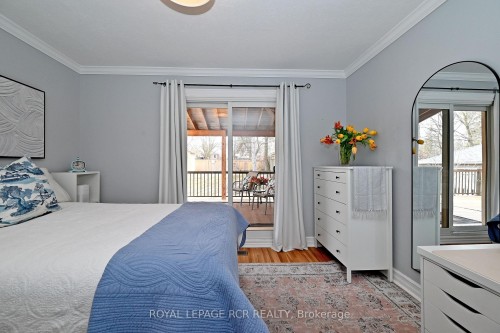 87 Richardson Drive, Aurora, ON - Indoor Photo Showing Bedroom