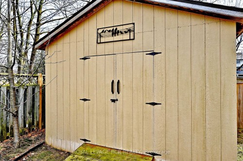 87 Richardson Drive, Aurora, ON - Outdoor