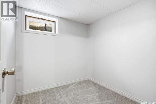 7322 Cribbs Bay, Regina, SK - Indoor Photo Showing Other Room