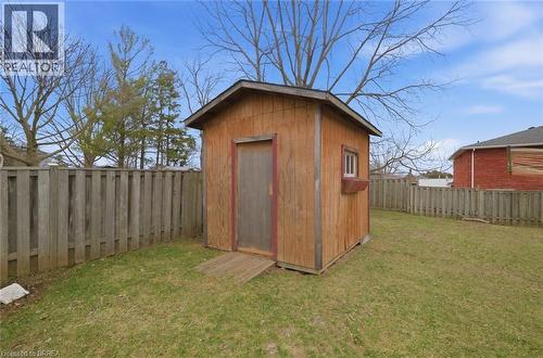 View of shed featuring a fenced backyard - 7 Forest Drive, Paris, ON - Outdoor