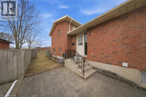 Entrance to property with brick siding - 7 Forest Drive, Paris, ON - Outdoor With Exterior