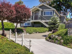 354 Gorge Rd WESTSaanich, BC V9A 1M8