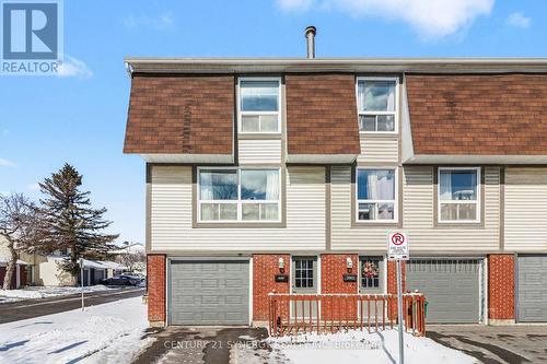 2004 GREENWAY PARK LANE  Ottawa, ON K1B 5A8