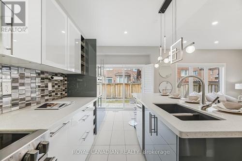 83 Mander Place, Milton, ON - Indoor Photo Showing Kitchen With Double Sink With Upgraded Kitchen