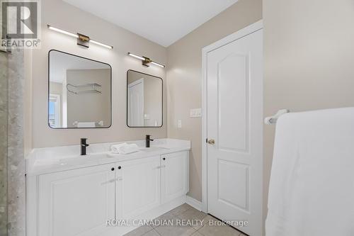 83 Mander Place, Milton, ON - Indoor Photo Showing Bathroom