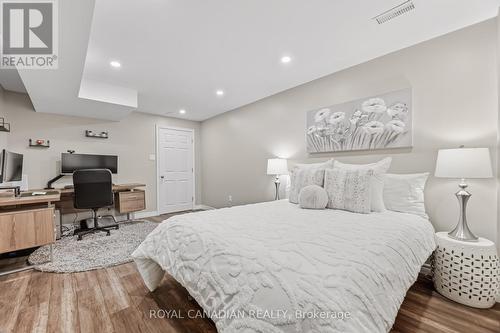 83 Mander Place, Milton, ON - Indoor Photo Showing Bedroom