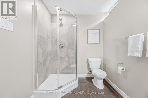 83 Mander Place, Milton, ON - Indoor Photo Showing Bathroom