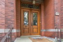 Entry - 4462 Boul. De Maisonneuve O., Westmount, QC  -  With Exterior 