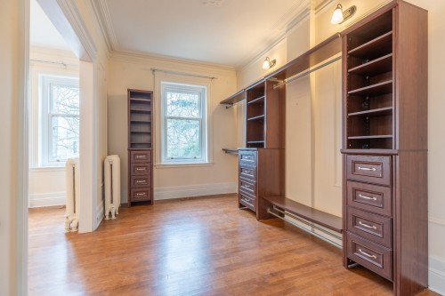 Closet - 4462 Boul. De Maisonneuve O., Westmount, QC - Indoor