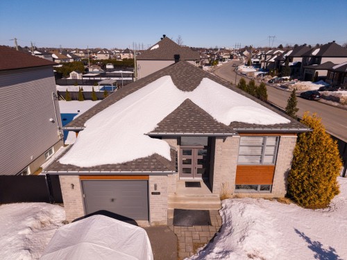 16860 Rue Jacques-Cartier  Mirabel, QC J7J 0M1