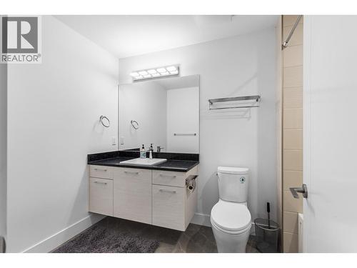 basement full bath - 1068 Clarance Avenue, Kelowna, BC - Indoor Photo Showing Bathroom