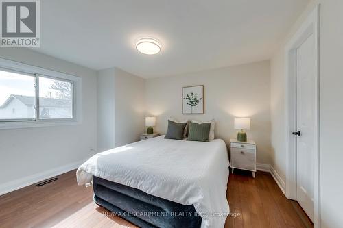 3184 Renton Road, Burlington, ON - Indoor Photo Showing Bedroom