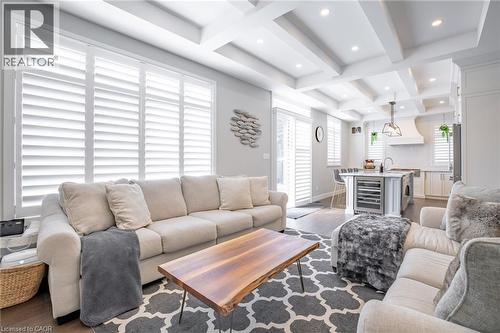 4 Lockman Drive, Ancaster, ON - Indoor Photo Showing Living Room