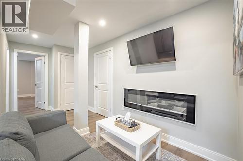 4 Lockman Drive, Ancaster, ON - Indoor Photo Showing Living Room With Fireplace